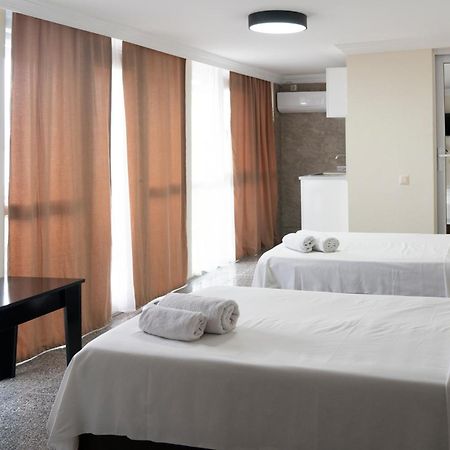 Hotel Carleone บาทูมิ ภายนอก รูปภาพ