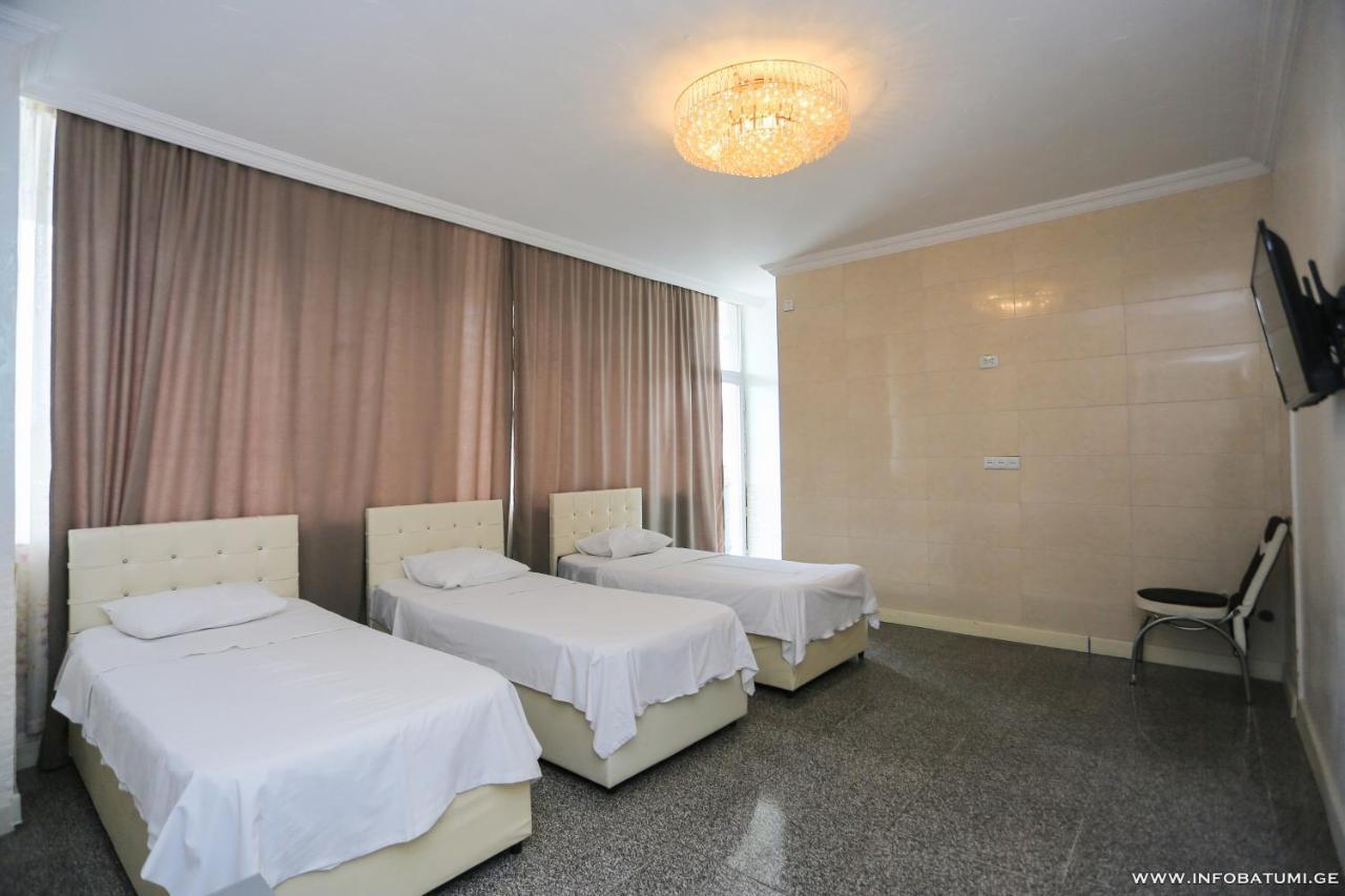 Hotel Carleone บาทูมิ ภายนอก รูปภาพ