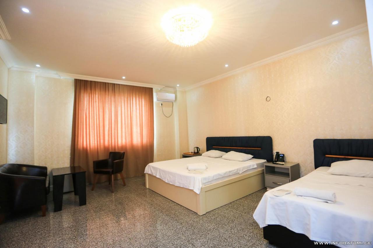 Hotel Carleone บาทูมิ ภายนอก รูปภาพ