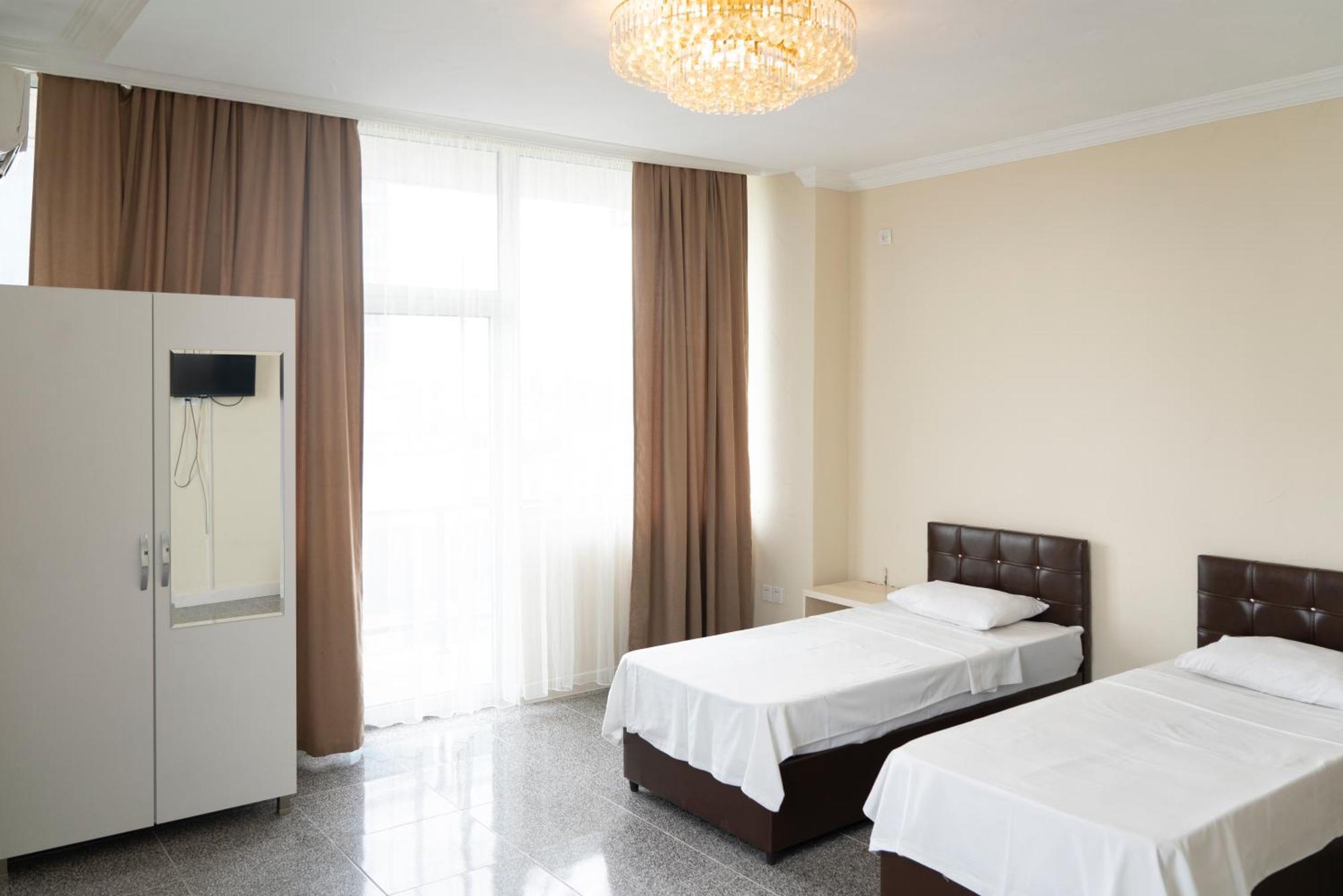Hotel Carleone บาทูมิ ภายนอก รูปภาพ